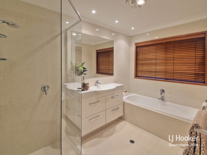 95 Arafura Street, Upper Mount Gravatt QLD 4122