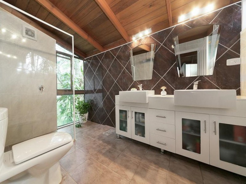 358 Brookfield Road, Kenmore Hills QLD 4069