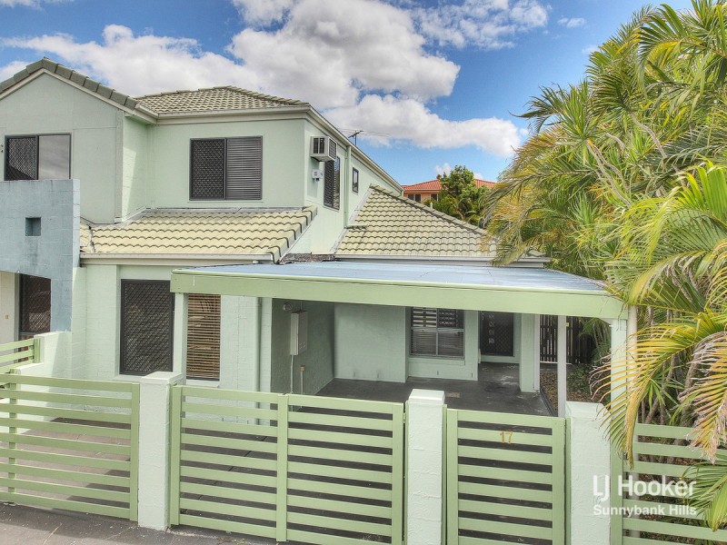 17 Maryland Place, Parkinson QLD 4115
