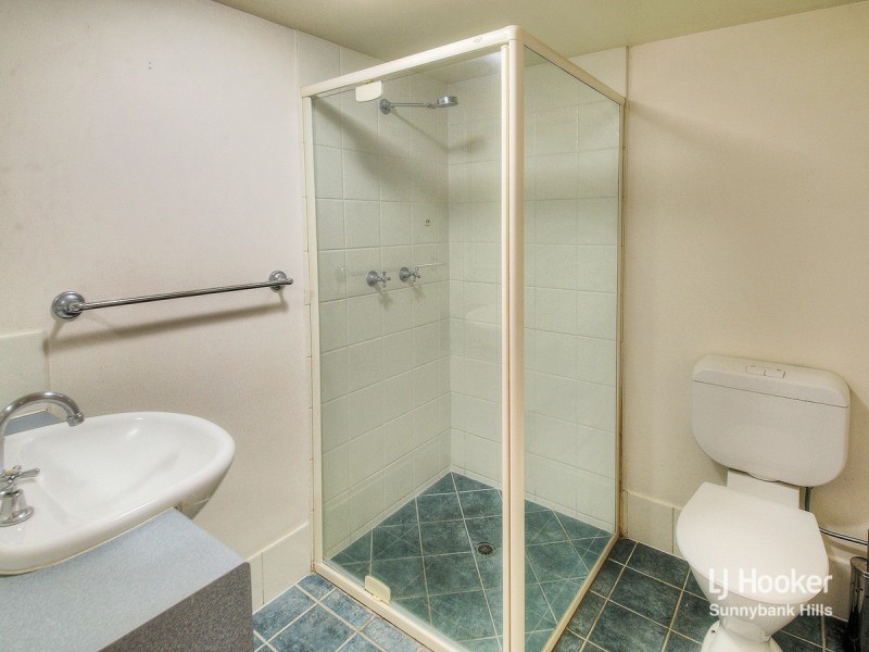 17 Maryland Place, Parkinson QLD 4115