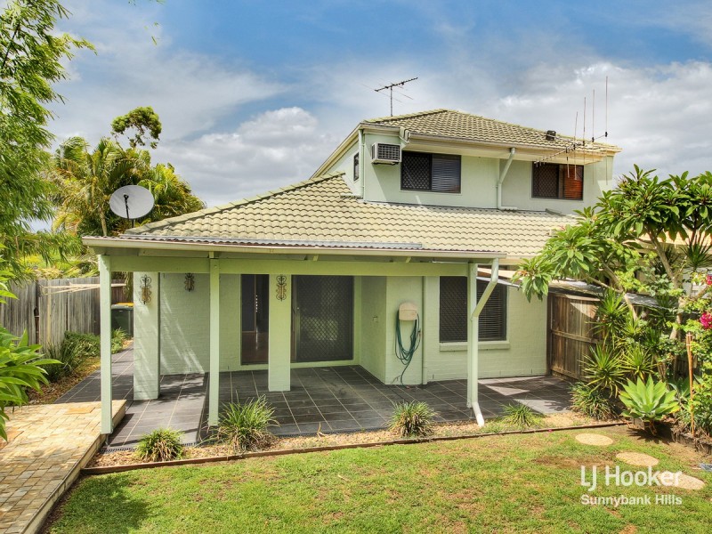 17 Maryland Place, Parkinson QLD 4115