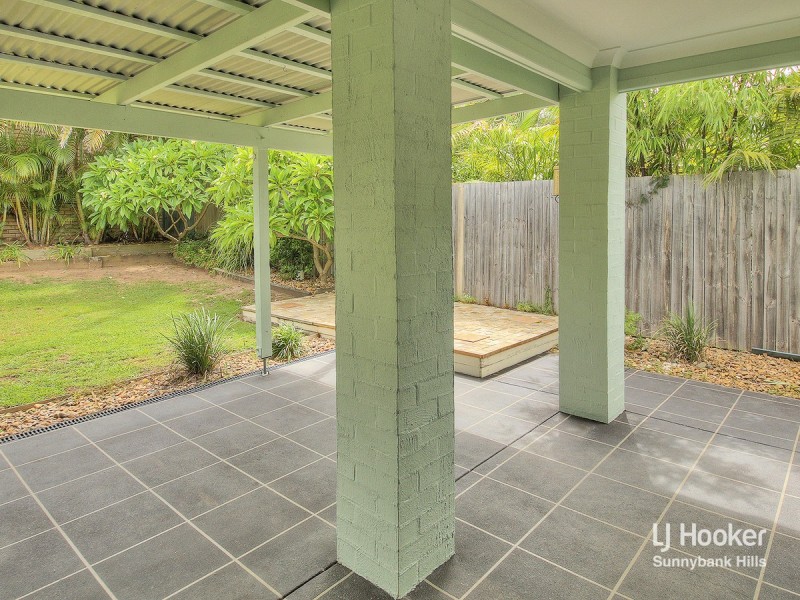 17 Maryland Place, Parkinson QLD 4115