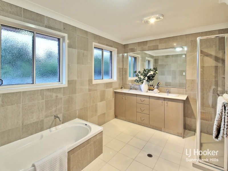 6 Sumayyah Place, Calamvale QLD 4116