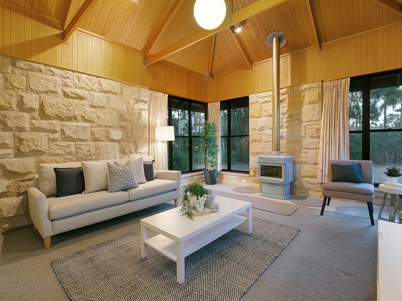 24 Dance Crescent, Eight Mile Plains QLD 4113