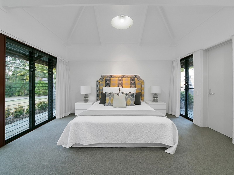 24 Dance Crescent, Eight Mile Plains QLD 4113