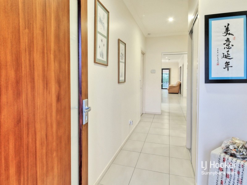 11 Colebrook Crescent, Doolandella QLD 4077