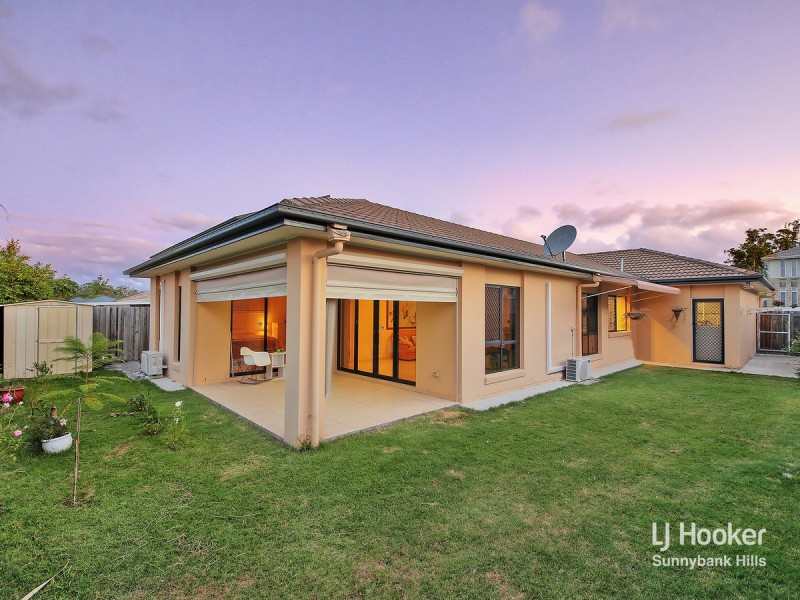 11 Colebrook Crescent, Doolandella QLD 4077