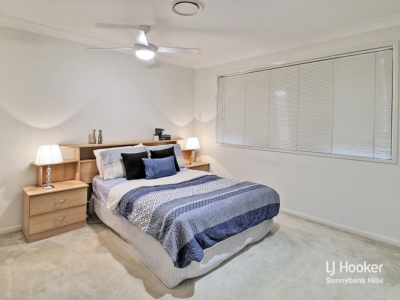 10 Azzure Street, Eight Mile Plains QLD 4113