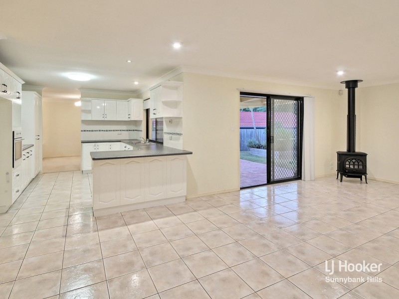 43 Lancaster Circuit, Stretton QLD 4116