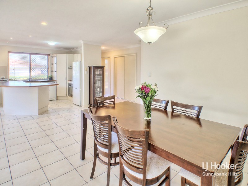 70 Reardon Street, Calamvale QLD 4116