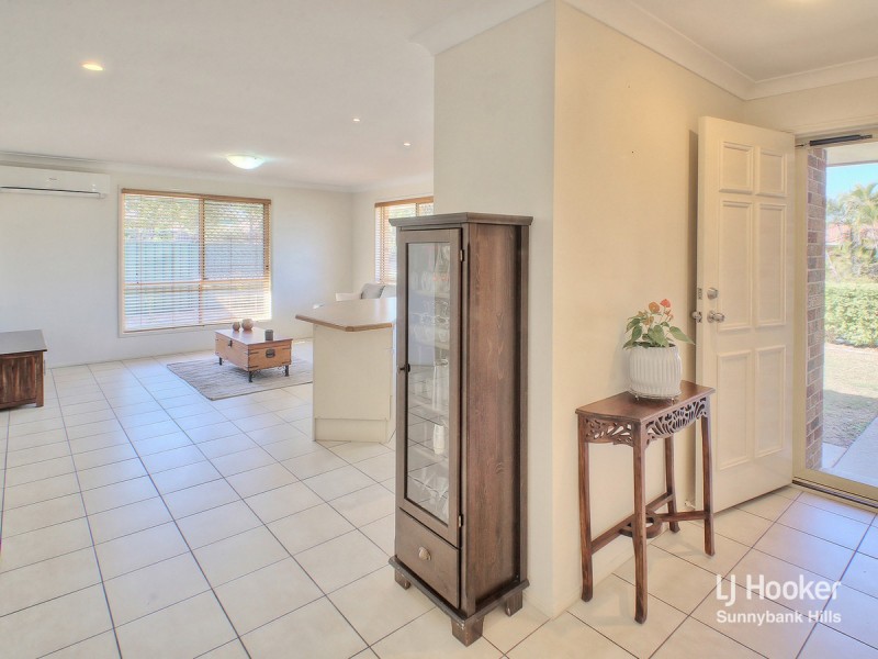 70 Reardon Street, Calamvale QLD 4116