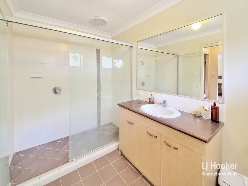 12 Holling Close, Kuraby QLD 4112