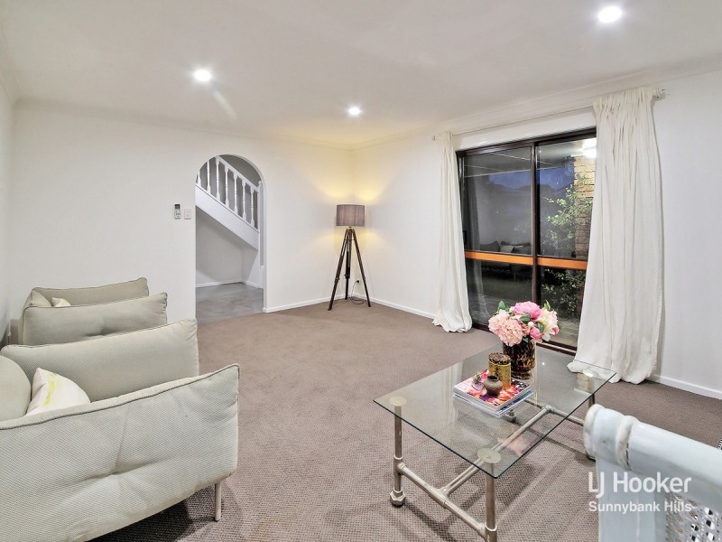 3 Hoover Court, Stretton QLD 4116