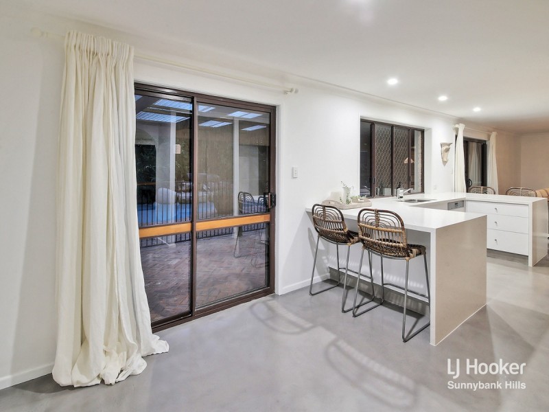 3 Hoover Court, Stretton QLD 4116