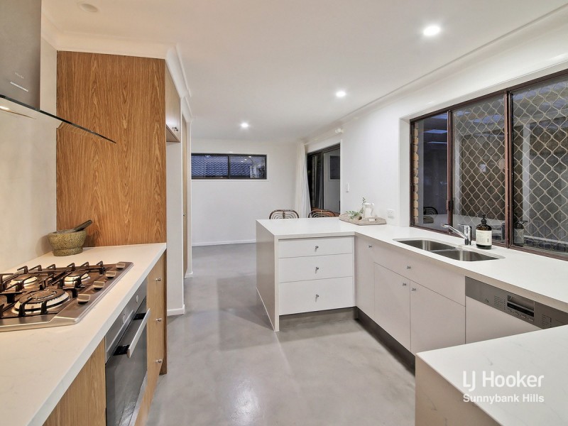 3 Hoover Court, Stretton QLD 4116