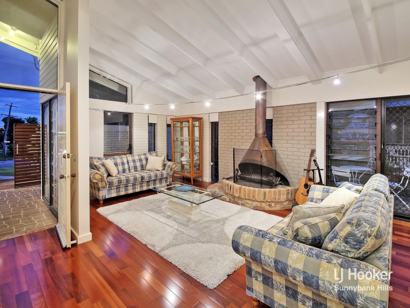 76 Dunedin Street, Sunnybank QLD 4109