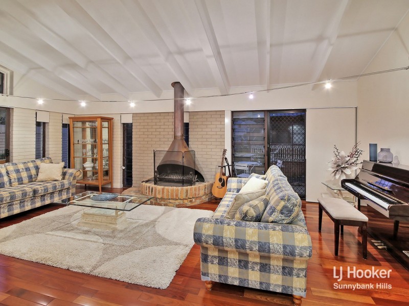 76 Dunedin Street, Sunnybank QLD 4109