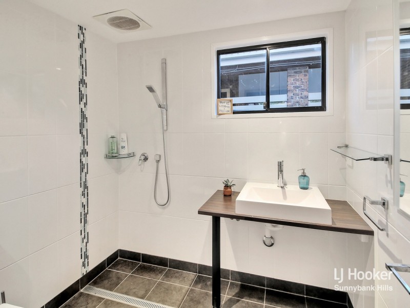 76 Dunedin Street, Sunnybank QLD 4109