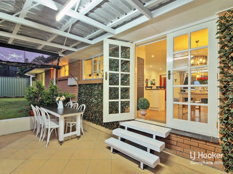 12 Sherrington Street, Sunnybank QLD 4109