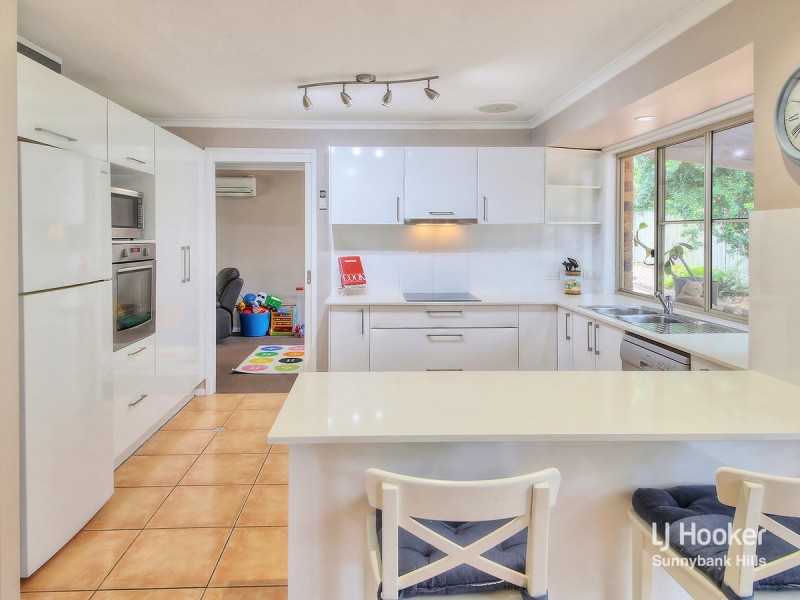 6 Lowrie Court, Cleveland QLD 4163