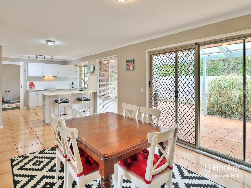 6 Lowrie Court, Cleveland QLD 4163