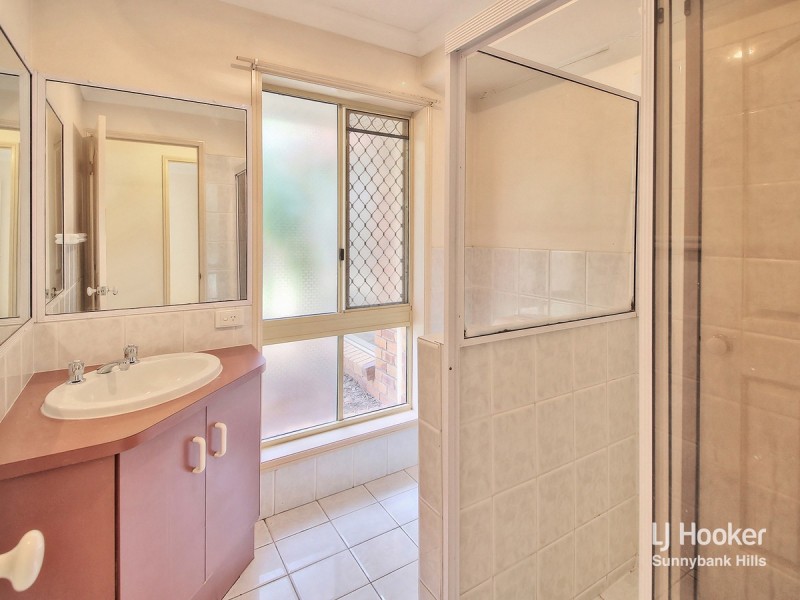 12 Corypha Crescent, Calamvale QLD 4116