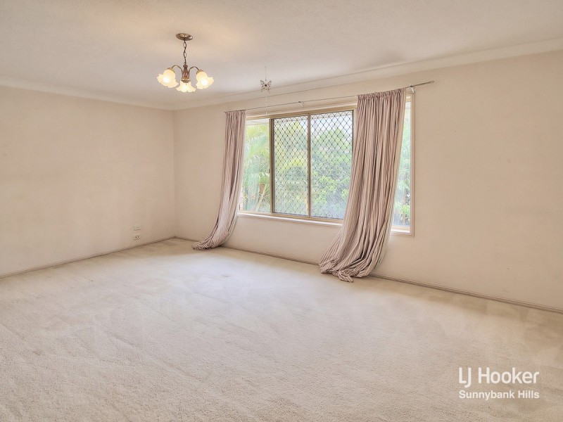 12 Corypha Crescent, Calamvale QLD 4116