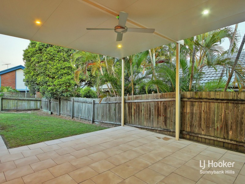 26 Greenlaw Place, Eight Mile Plains QLD 4113