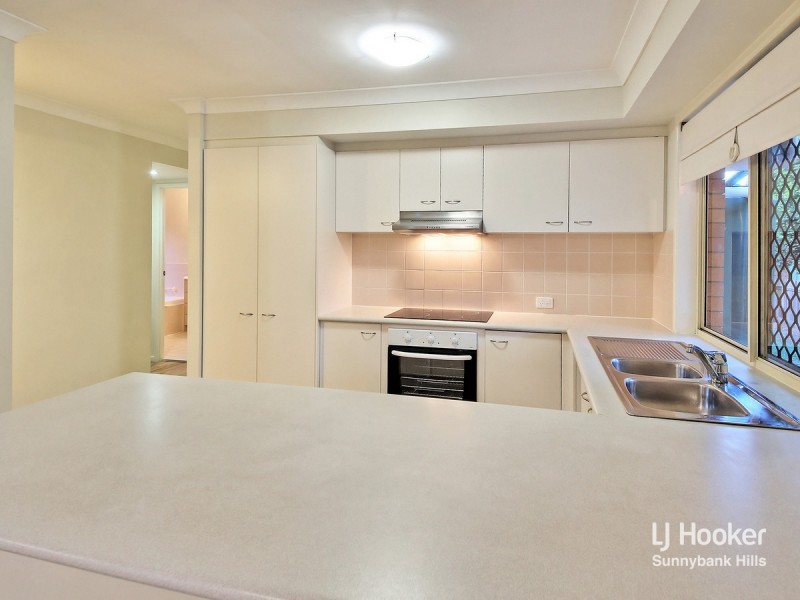 26 Greenlaw Place, Eight Mile Plains QLD 4113