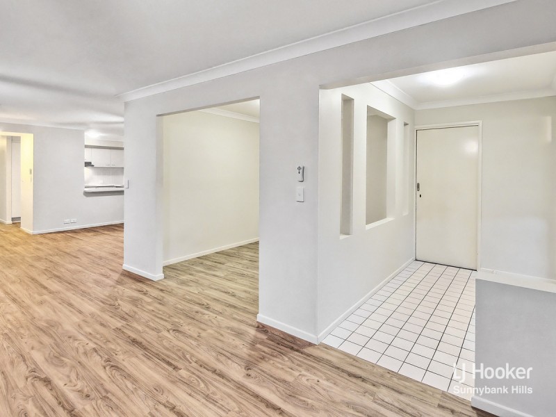 26 Greenlaw Place, Eight Mile Plains QLD 4113