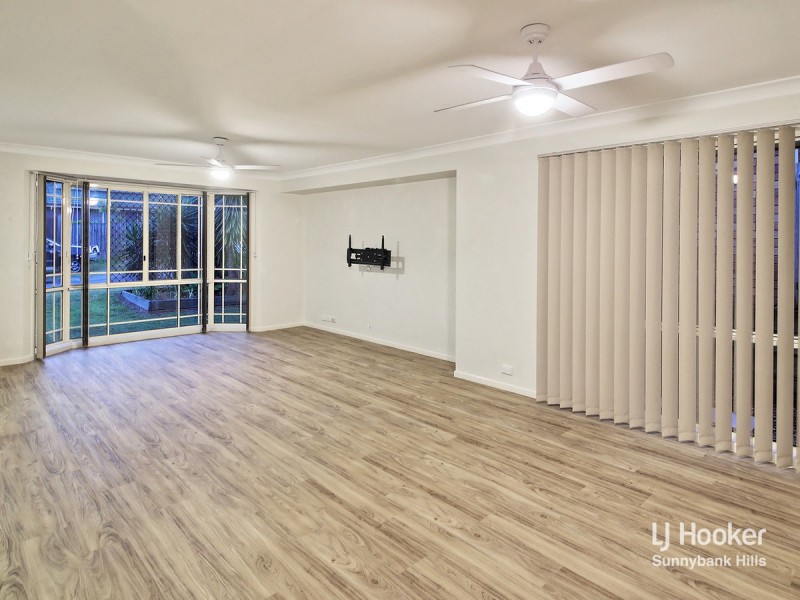 26 Greenlaw Place, Eight Mile Plains QLD 4113