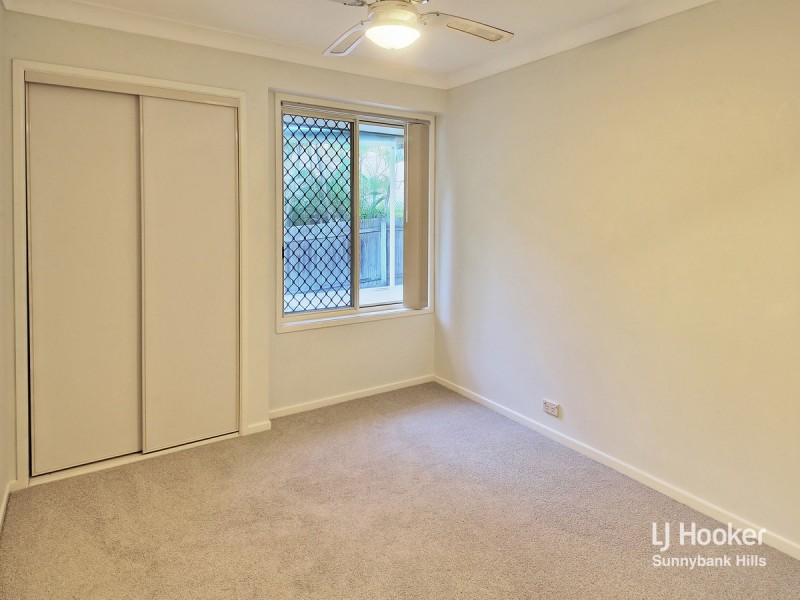 26 Greenlaw Place, Eight Mile Plains QLD 4113