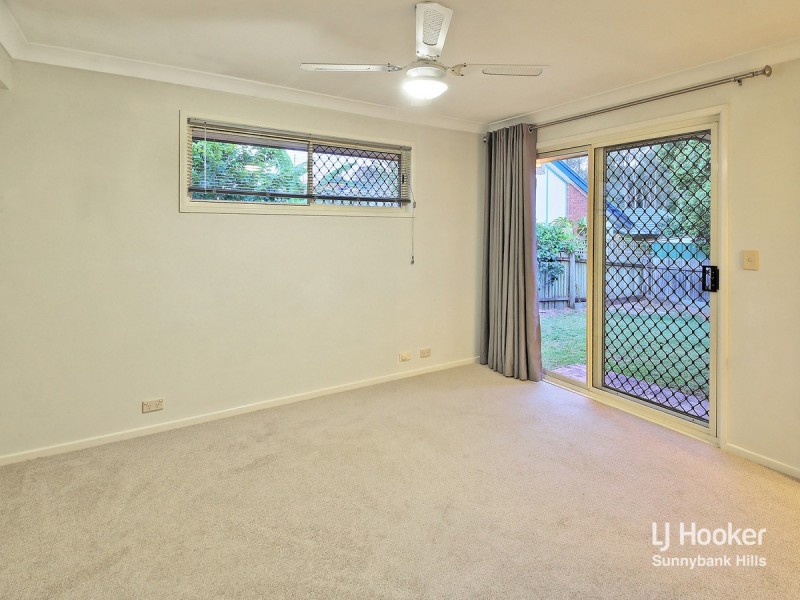 26 Greenlaw Place, Eight Mile Plains QLD 4113