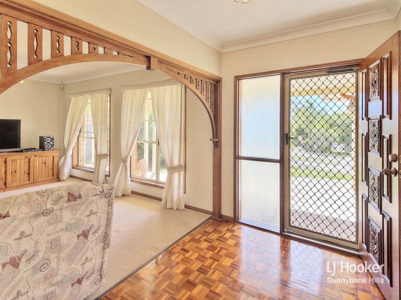 17 Grenadier Court, Runcorn QLD 4113