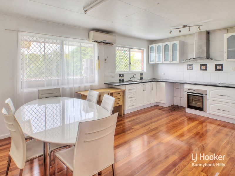 5 Warrigal Road, Runcorn QLD 4113