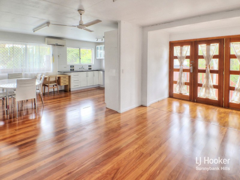 5 Warrigal Road, Runcorn QLD 4113