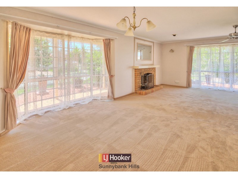12 Chateau Street, Calamvale QLD 4116