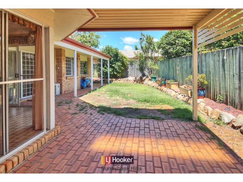12 Chateau Street, Calamvale QLD 4116