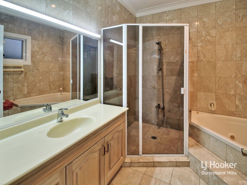 719 Musgrave Road, Robertson QLD 4109