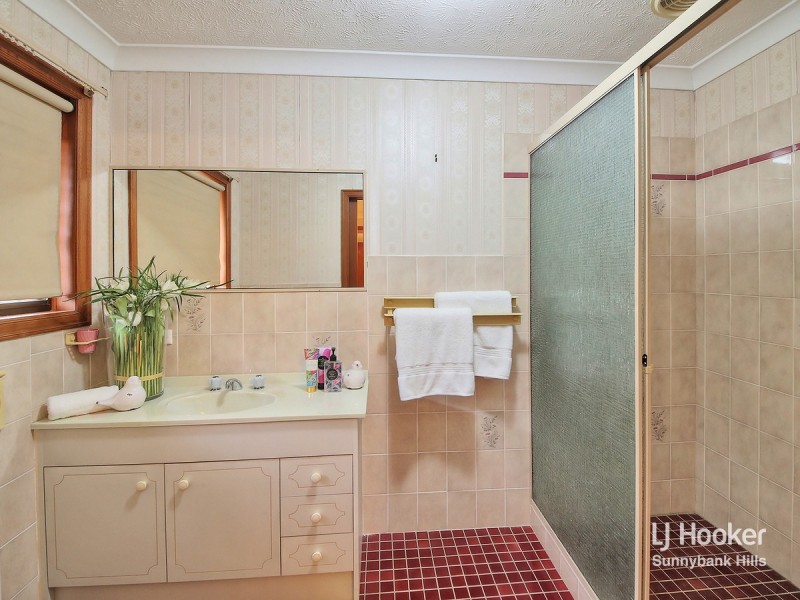 2 Tranquil Street, Sunnybank Hills QLD 4109