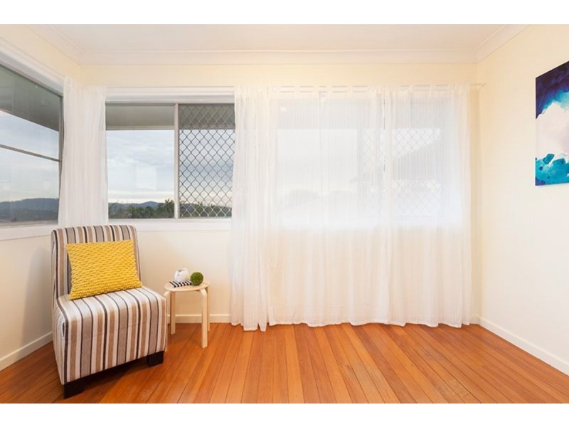 32 Liatoki Street, Mansfield QLD 4122