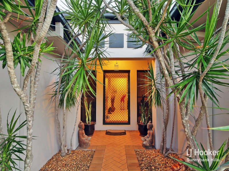 28 Glenelg Place, Parkinson QLD 4115