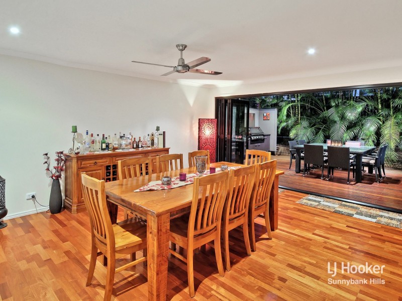 28 Glenelg Place, Parkinson QLD 4115