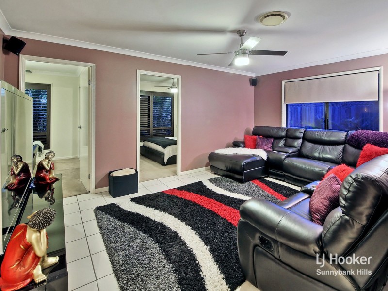 28 Glenelg Place, Parkinson QLD 4115
