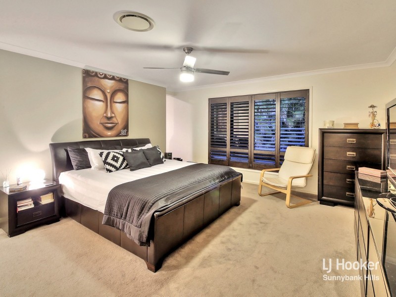 28 Glenelg Place, Parkinson QLD 4115