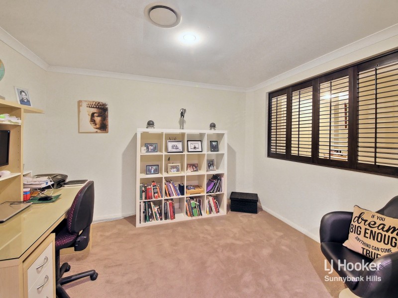 28 Glenelg Place, Parkinson QLD 4115