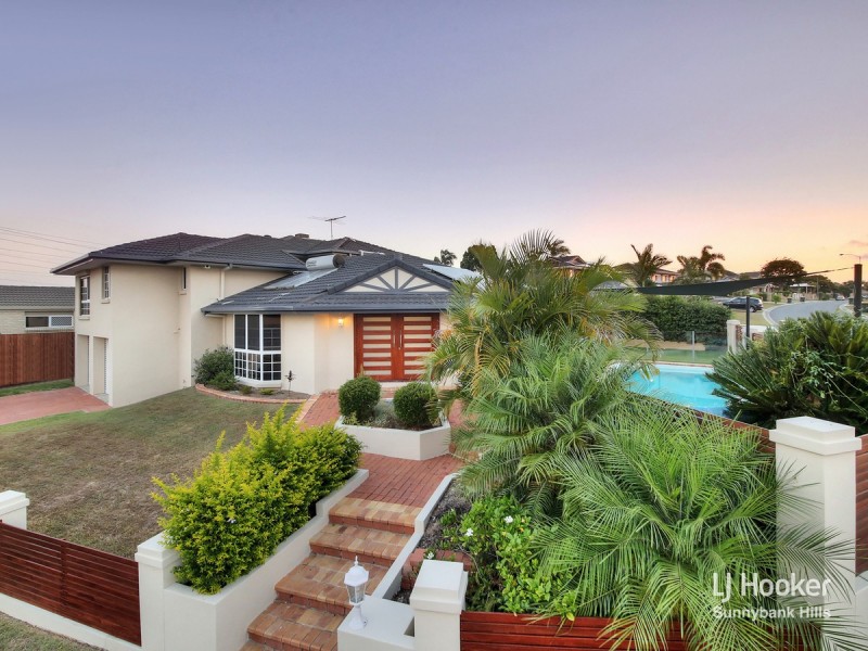 74 Blue Grass Crescent, Eight Mile Plains QLD 4113