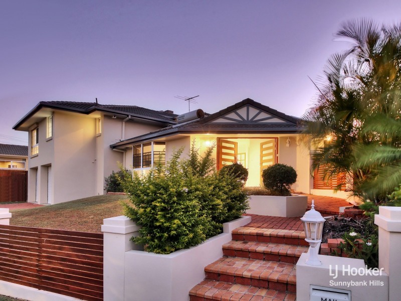 74 Blue Grass Crescent, Eight Mile Plains QLD 4113