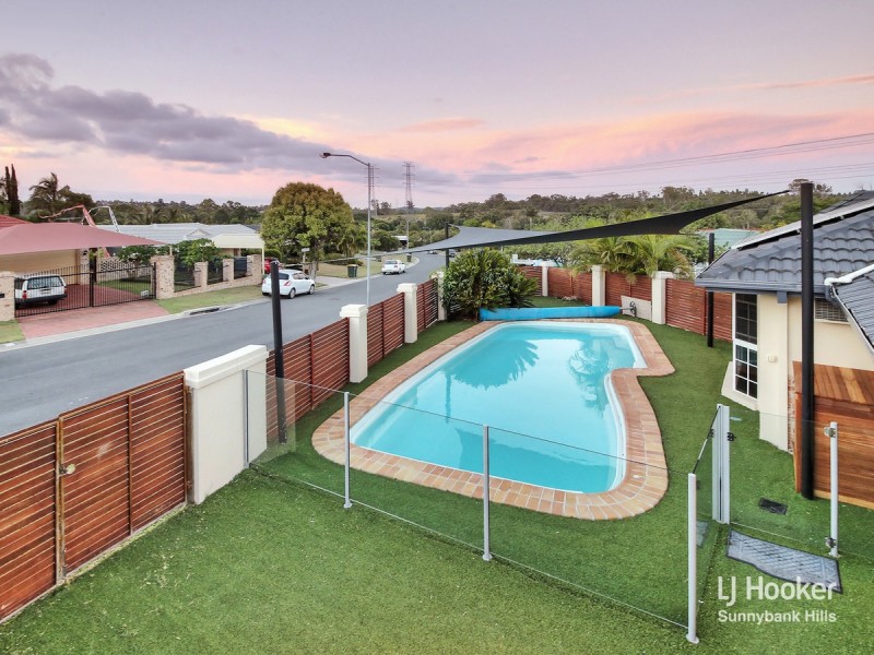 74 Blue Grass Crescent, Eight Mile Plains QLD 4113