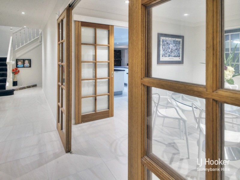 74 Blue Grass Crescent, Eight Mile Plains QLD 4113